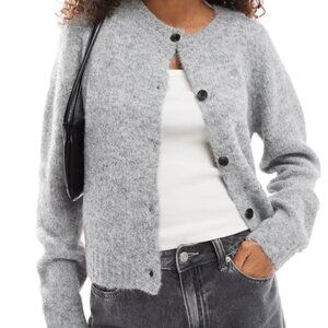 ASOS Vero Moda round neck knitted cardigan in light gray melange NWT